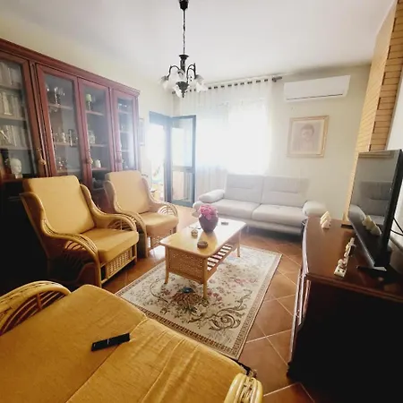 Cosy Flat Steps From The Sea Apartment Durres